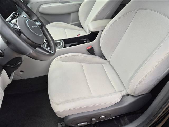 Used 2025 Hyundai Kona SEL FWD image 15