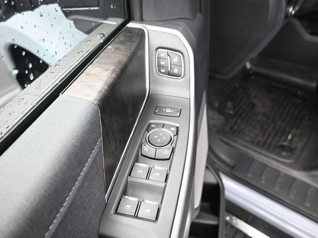 New 2026 Ford F350 Lariat image 23