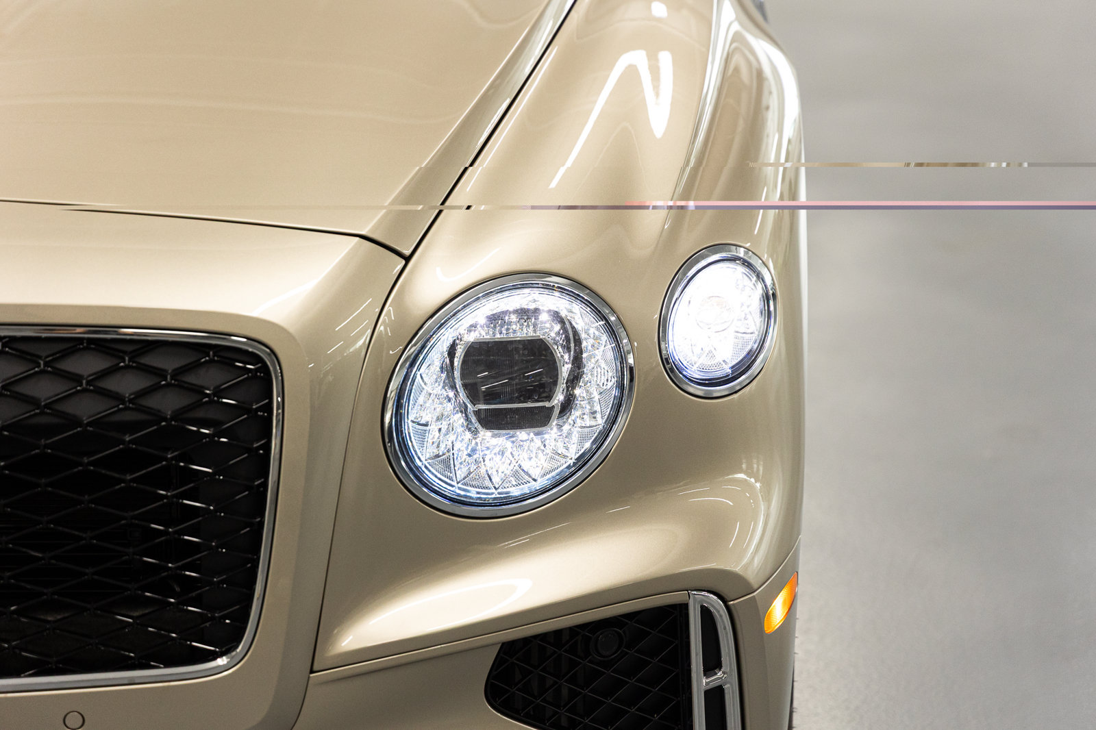 Certified 2026 Bentley Flying Spur V8 AWD/4WD image 9