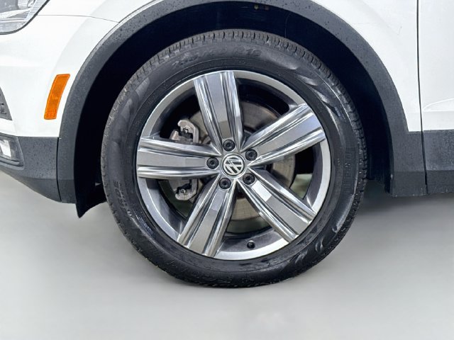 Used 2021 Volkswagen Tiguan SEL FWD image 37