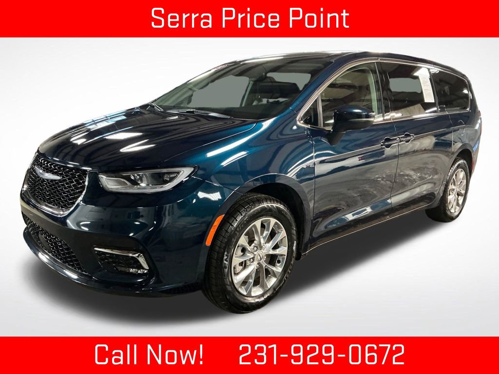 Used 2023 Chrysler Pacifica Touring-L