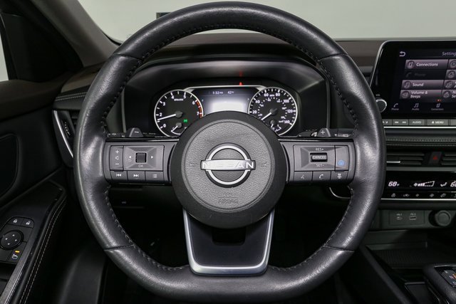 Used 2023 Nissan Rogue SV w/ SV Premium Package image 27