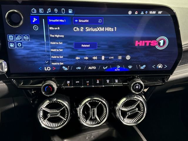 Used 2025 Chevrolet Blazer EV LT AWD/4WD image 30