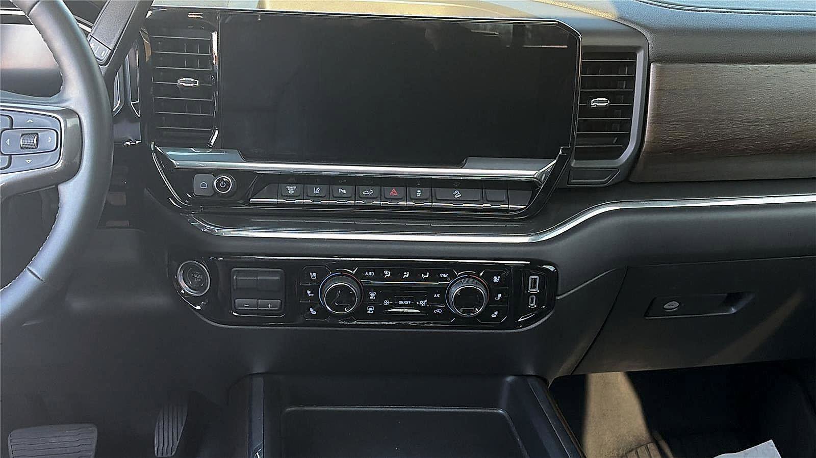 Used 2025 Chevrolet Silverado 2500 High Country w/ High Country Premium Package image 11