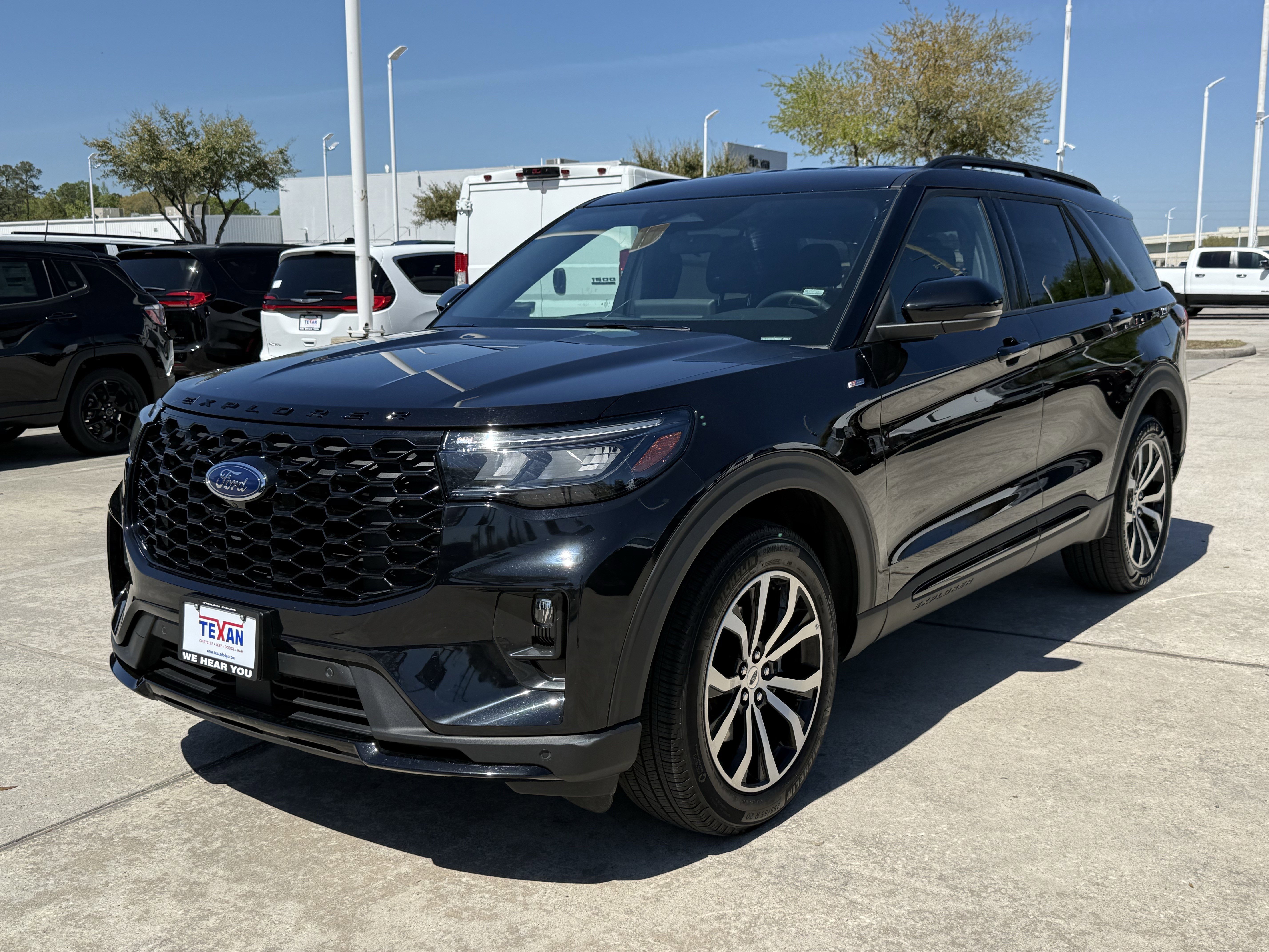 Used 2025 Ford Explorer ST-Line image 10