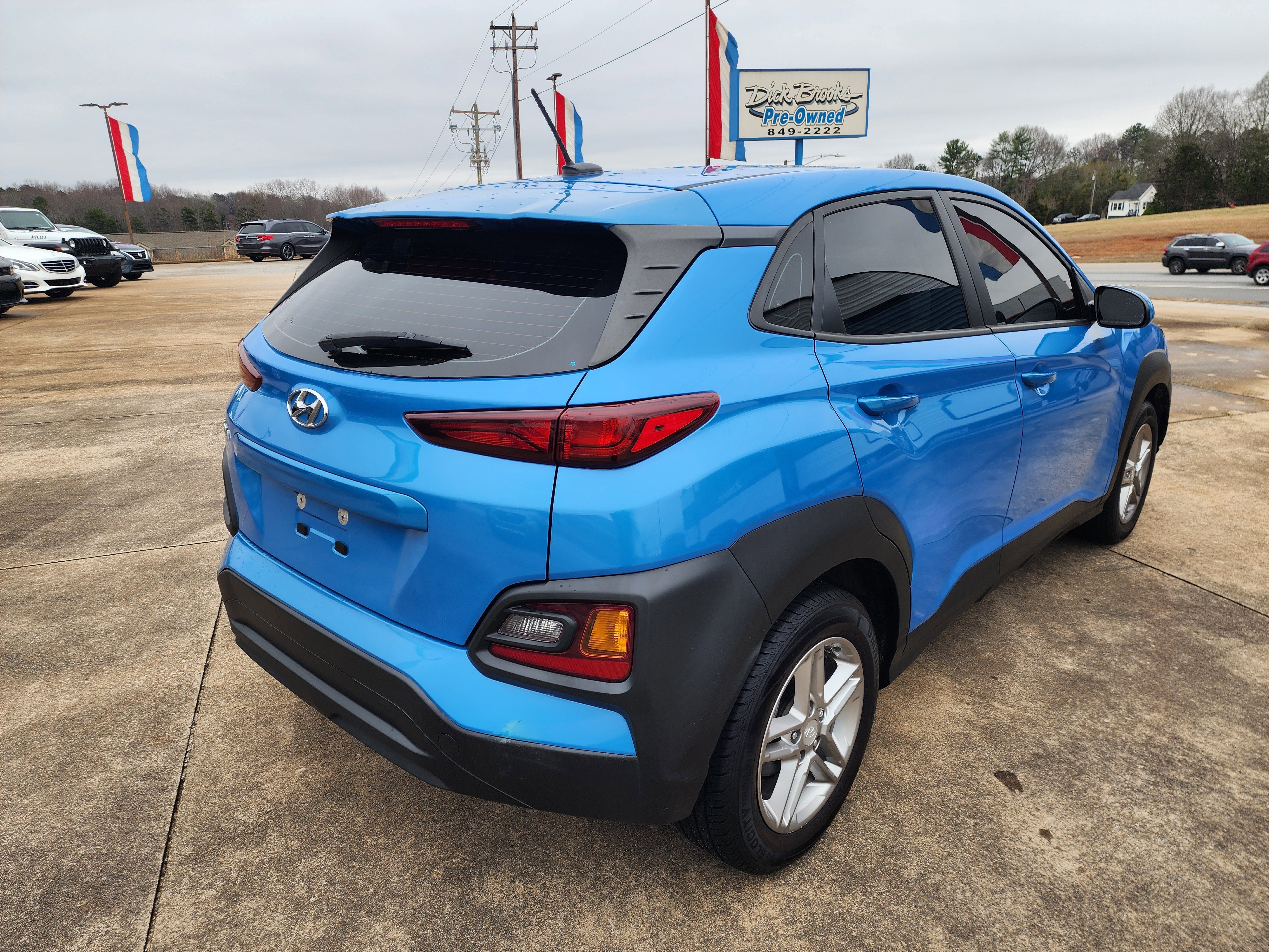 Used 2021 Hyundai Kona SE image 4