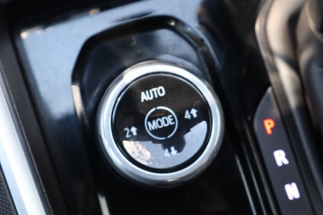 Used 2025 Chevrolet Colorado Trail Boss AWD/4WD image 15