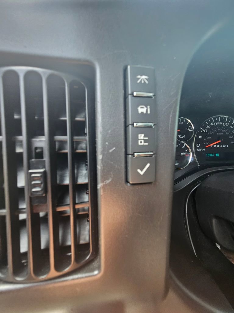 Used 2024 Chevrolet Express 2500 w/ Driver Convenience Package image 15