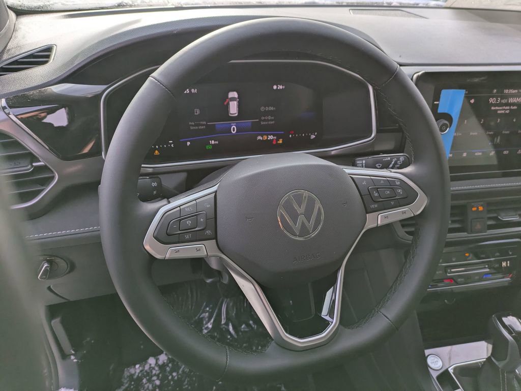 New 2026 Volkswagen Taos SE AWD/4WD image 17