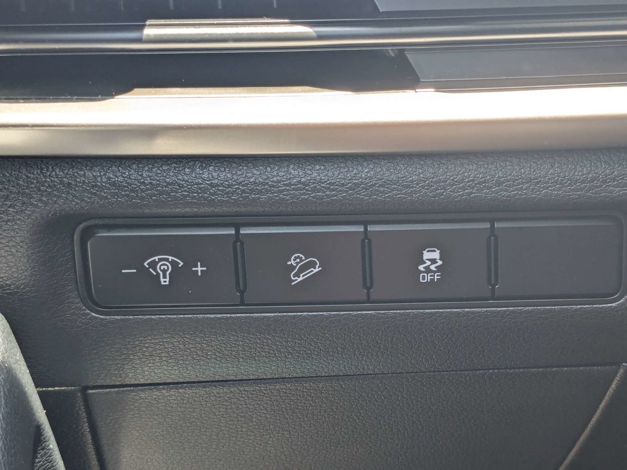 Used 2024 Kia Telluride S FWD image 33