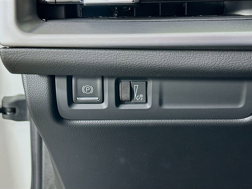 Used 2025 Cadillac XT4 Sport image 22