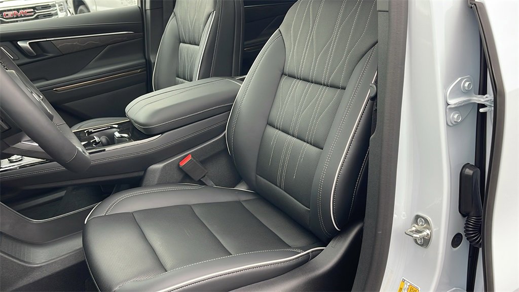 New 2026 Buick Enclave Avenir w/ Super Cruise Package image 11