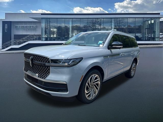 New 2026 Lincoln Navigator Reserve AWD/4WD image 3