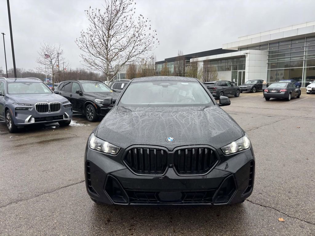 New 2026 BMW X6 xDrive40i image 2