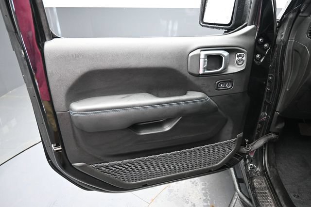Used 2022 Jeep Wrangler Unlimited Rubicon 4xe w/ Steel Bumper Group AWD/4WD image 15