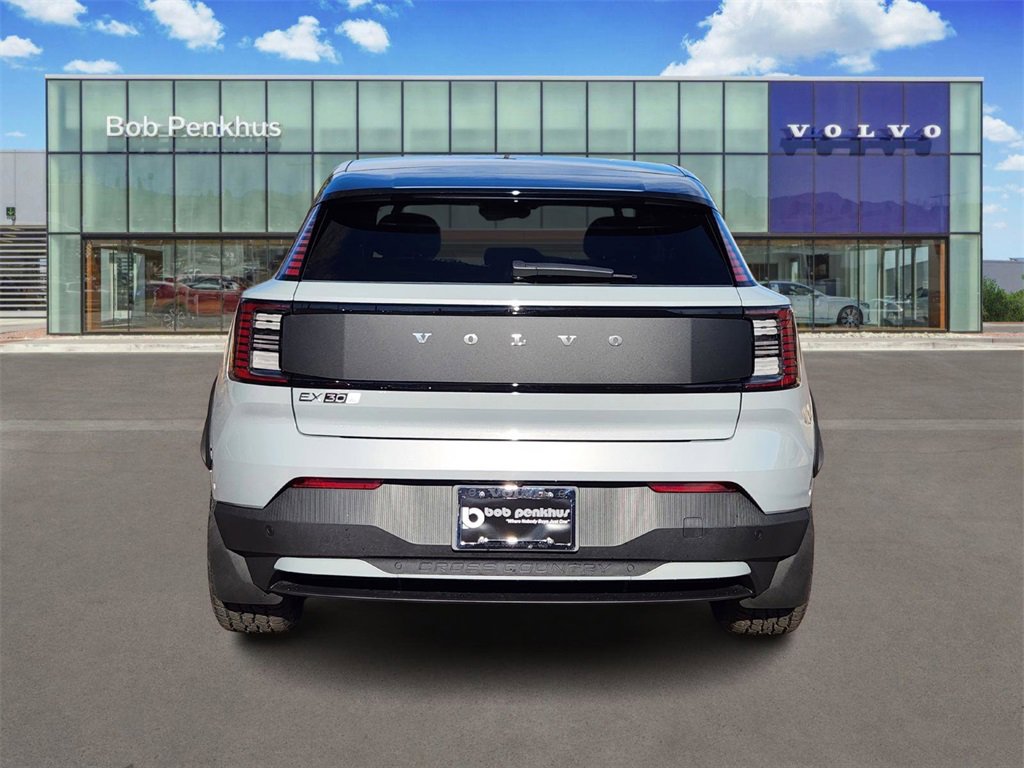 New 2026 Volvo EX30 Cross Country Ultra image 4