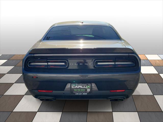 Used 2022 Dodge Challenger R/T RWD image 5