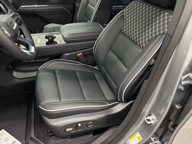 New 2026 GMC Acadia Denali w/ Super Cruise Package image 18