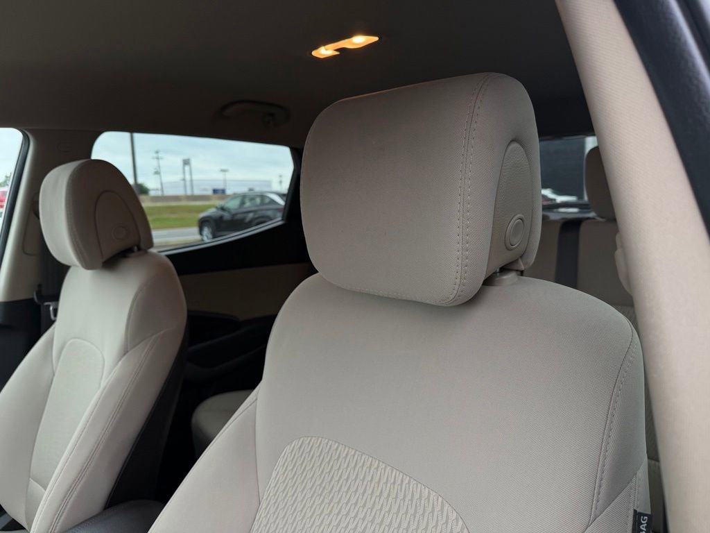 Used 2018 Hyundai Santa Fe Sport w/ 2.4L Value Package 02 FWD image 11