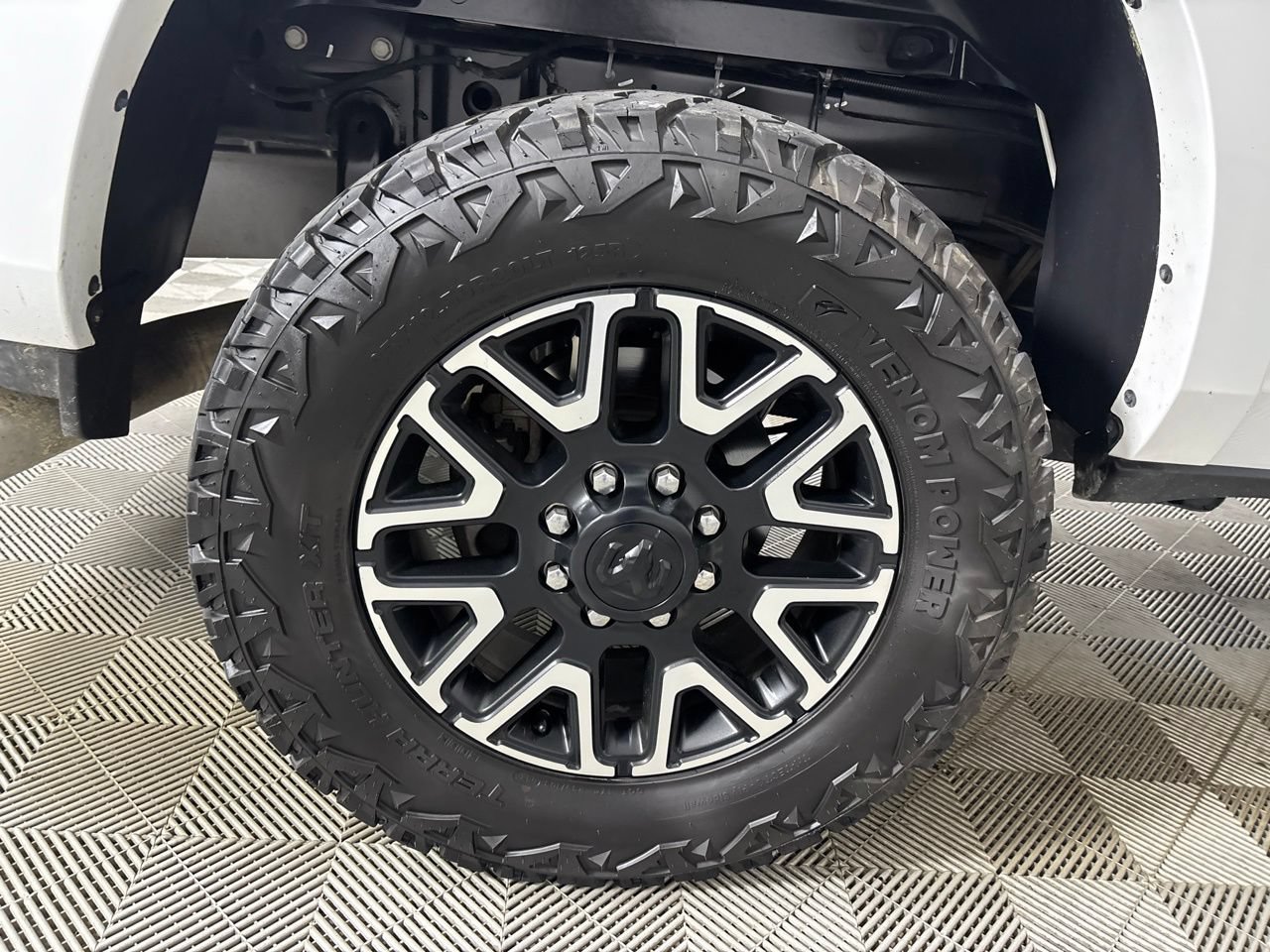 Used 2024 RAM 2500 Limited AWD/4WD image 31
