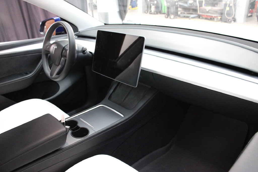Used 2023 Tesla Model Y Performance AWD/4WD image 20