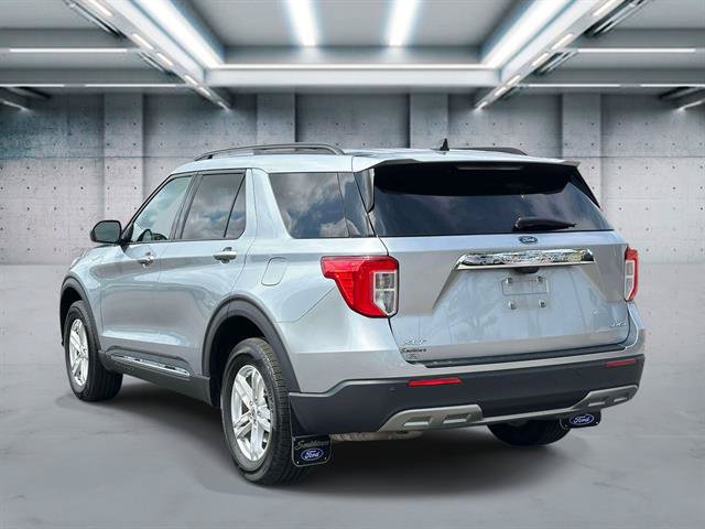 Used 2023 Ford Explorer XLT w/ Equipment Group 202A AWD/4WD image 26
