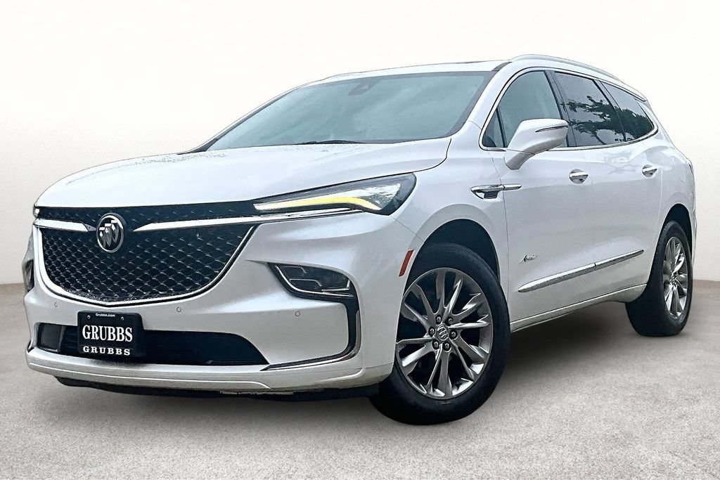 Used 2023 Buick Enclave Avenir w/ Avenir Technology Package FWD image 15