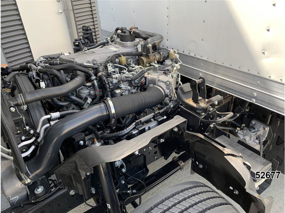 Used 2023 Isuzu NPR RWD image 16
