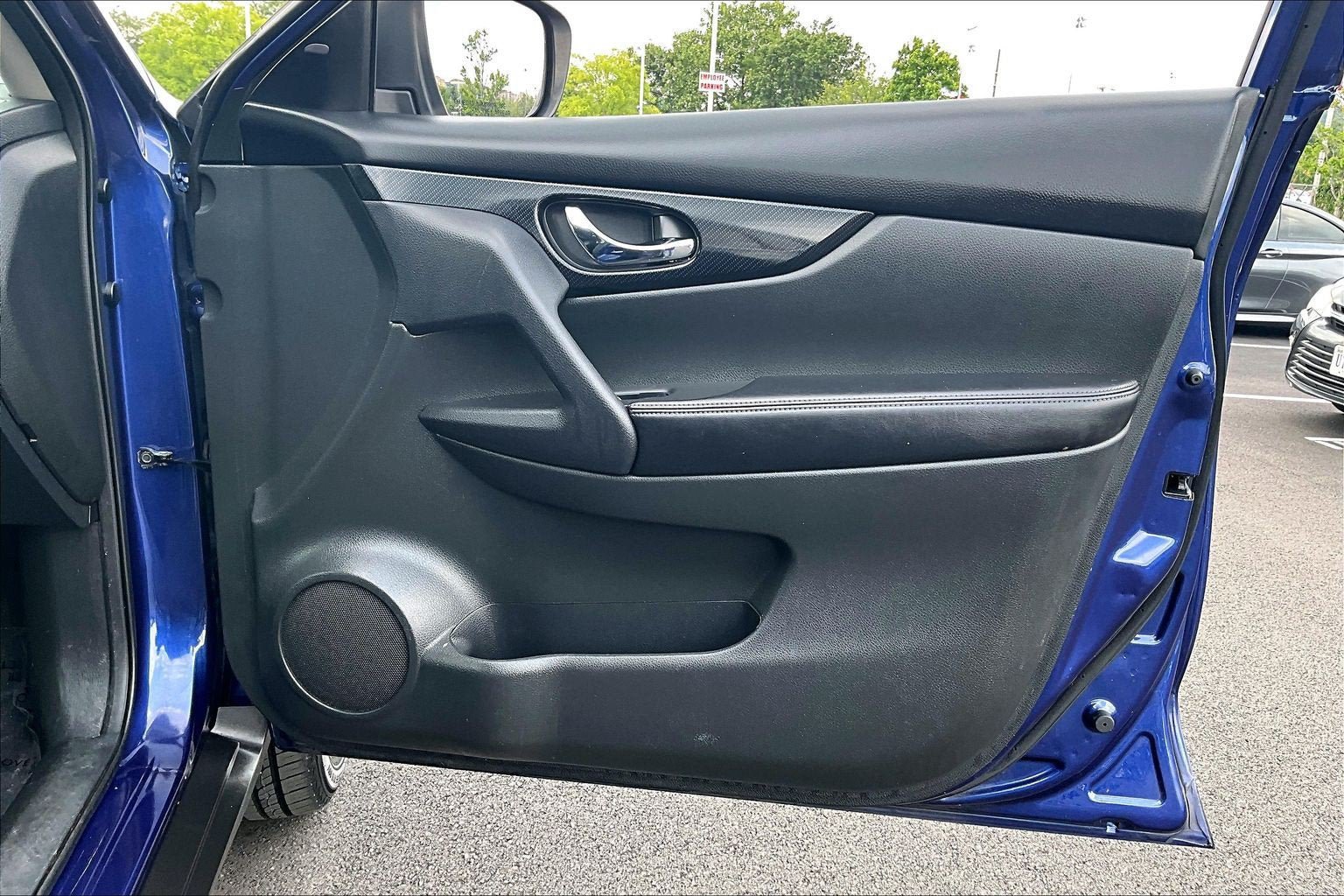 Used 2019 Nissan Rogue SL AWD/4WD image 22