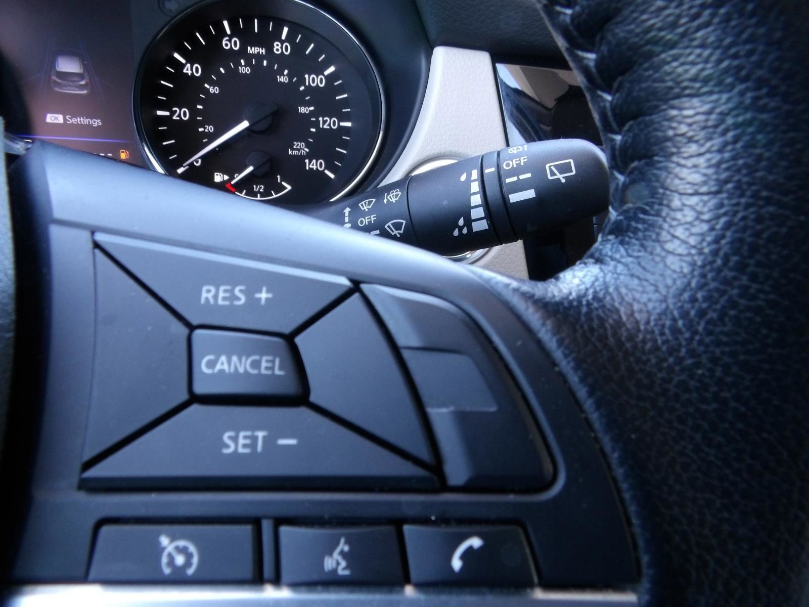 Certified 2022 Nissan Rogue Sport SV image 33