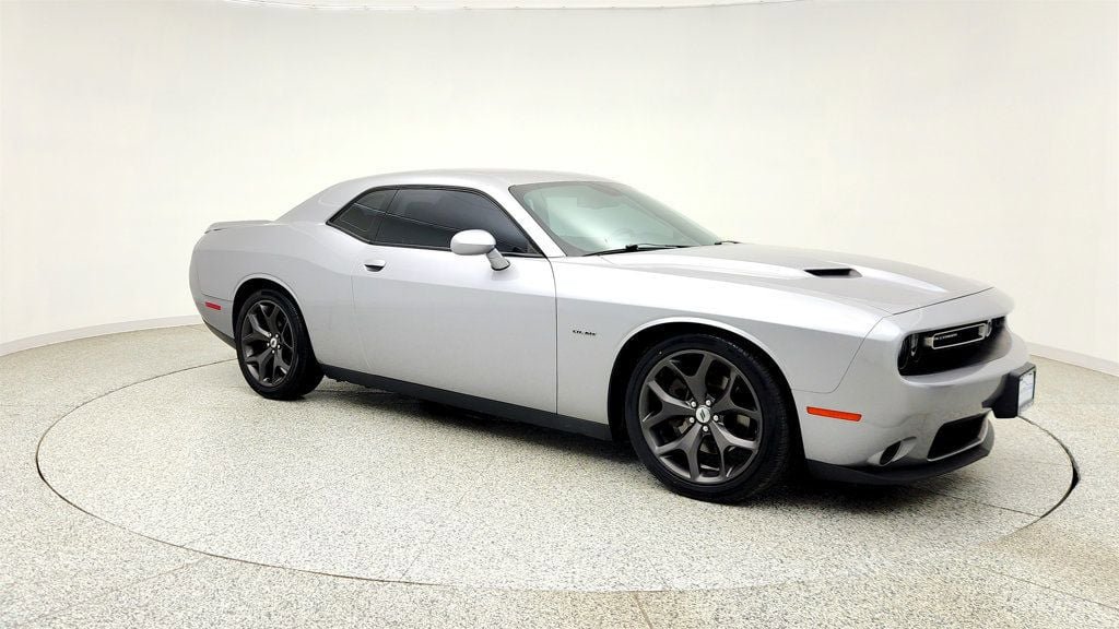 Used 2017 Dodge Challenger R/T RWD image 3