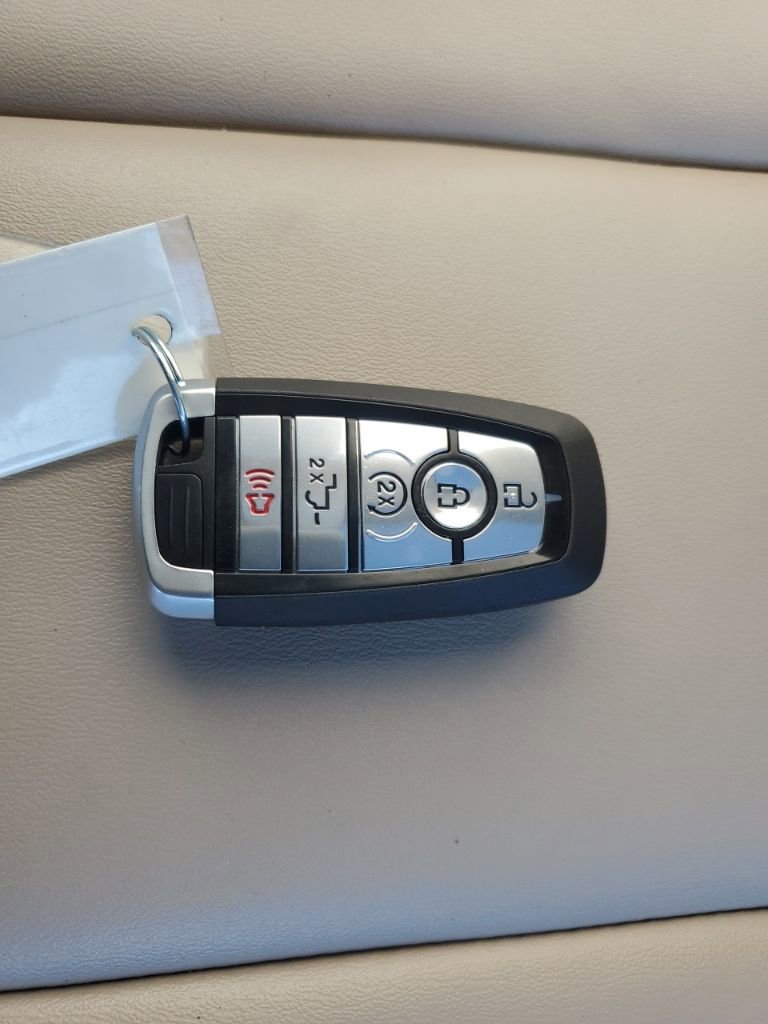 Used 2021 Ford Explorer XLT w/ Equipment Group 202A image 34