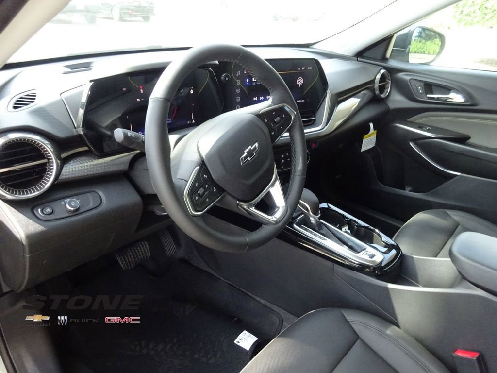 New 2026 Chevrolet Trax ACTIV w/ Sunroof Package FWD image 12