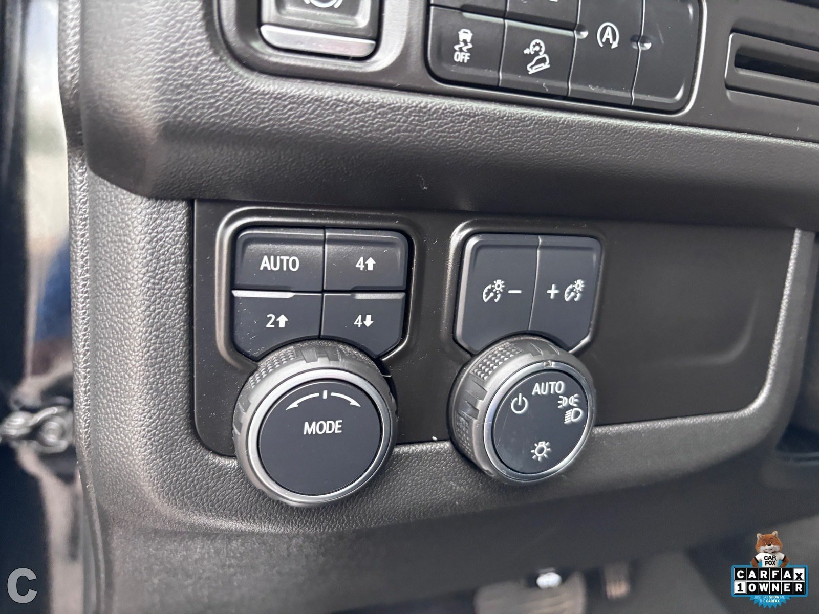 Used 2023 Chevrolet Tahoe Premier AWD/4WD image 19