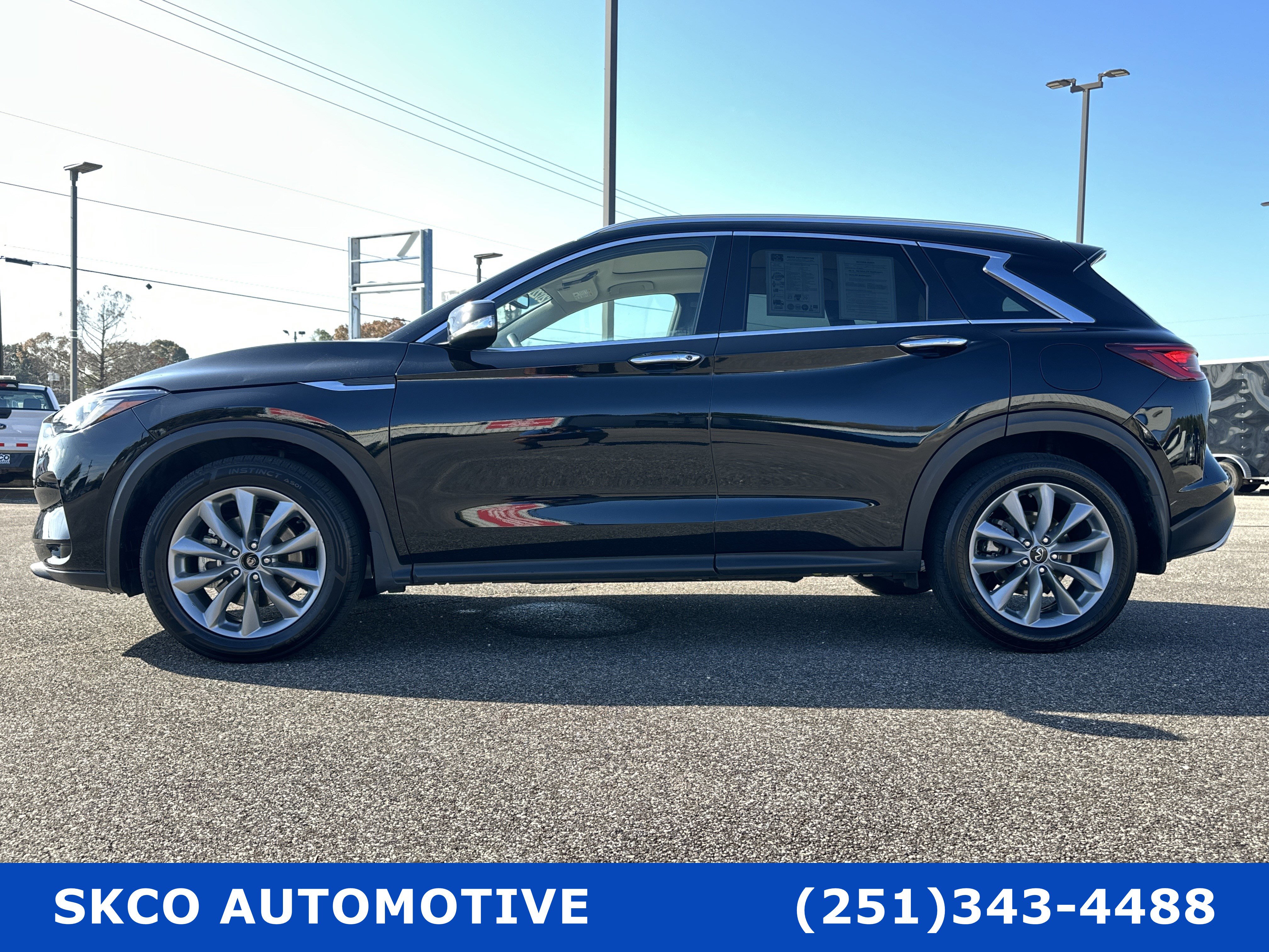 Used 2022 INFINITI QX50 Luxe image 2