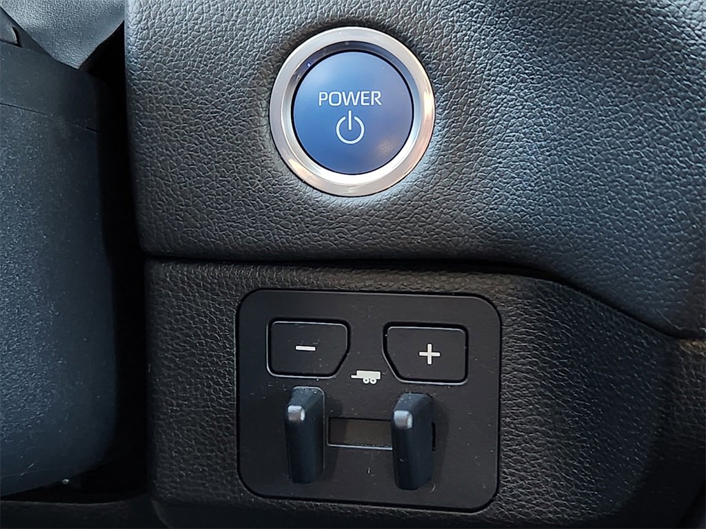 Used 2023 Toyota Tundra Limited image 24