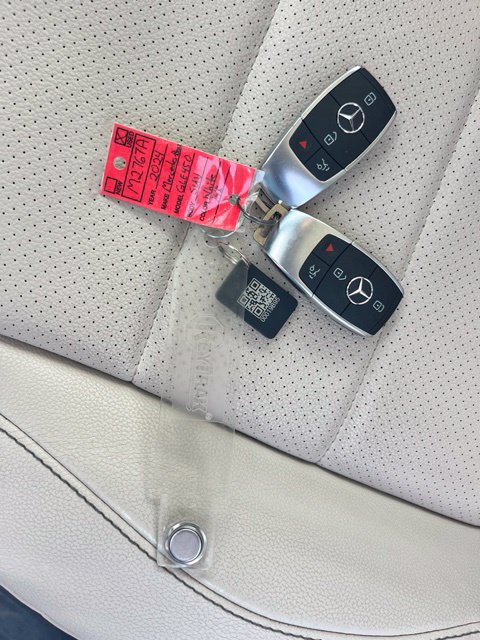 Used 2024 Mercedes-Benz GLE 450 4MATIC image 16