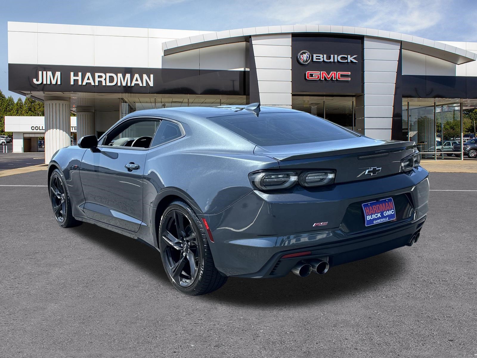 Used 2022 Chevrolet Camaro LT w/ RS Package RWD image 5