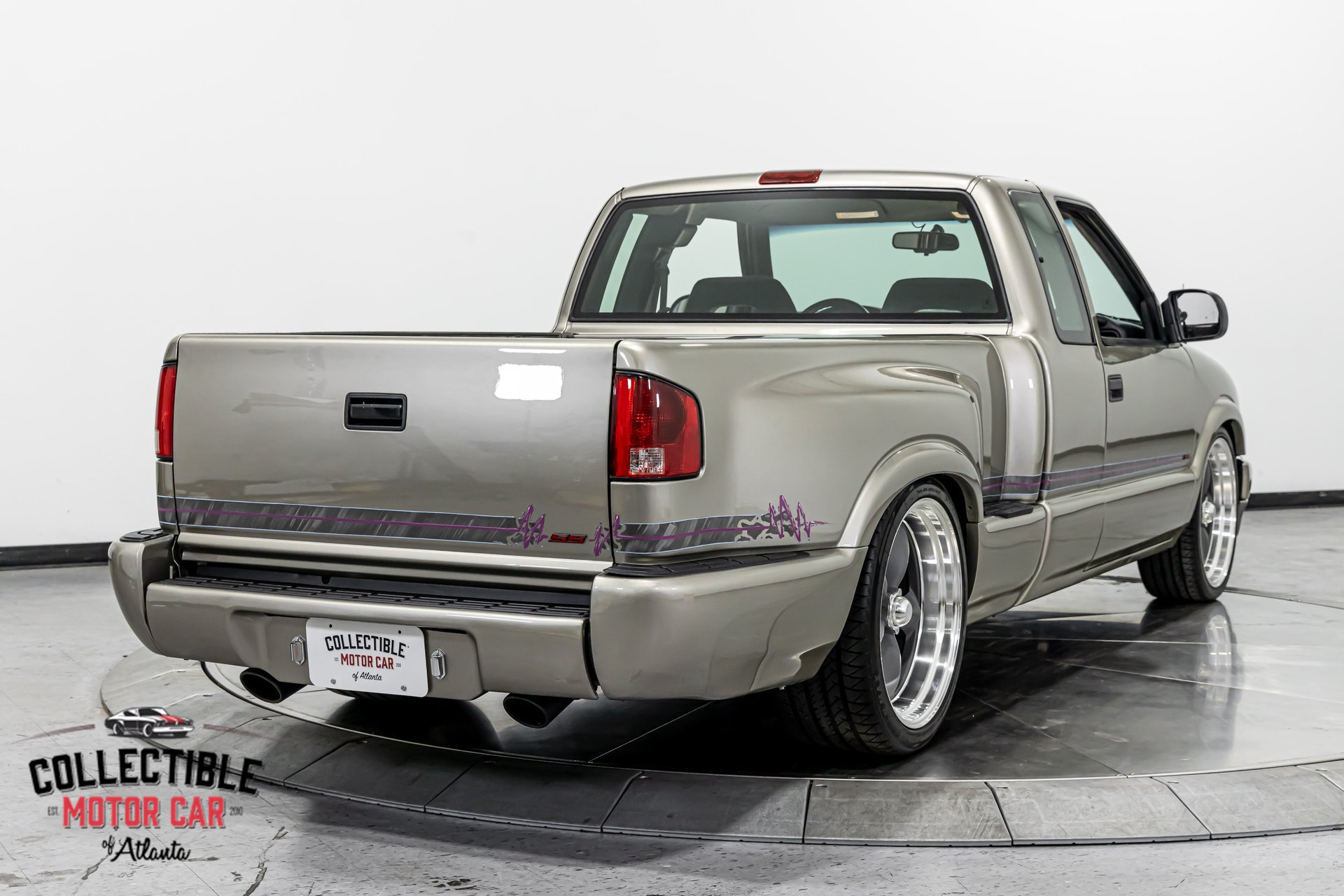 Used 2000 Chevrolet S10 Pickup LS w/ Preferred Equipment Group RWD image 18