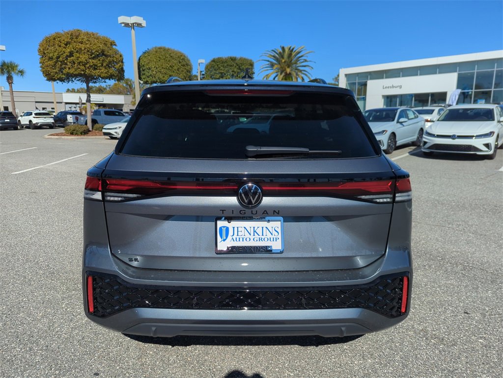 New 2026 Volkswagen Tiguan SE R-Line image 7