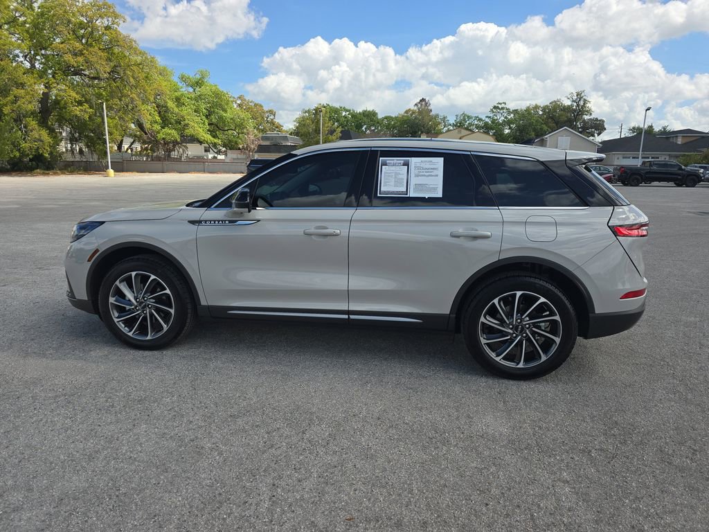 Used 2024 Lincoln Corsair FWD w/ Equipment Group 101A image 7