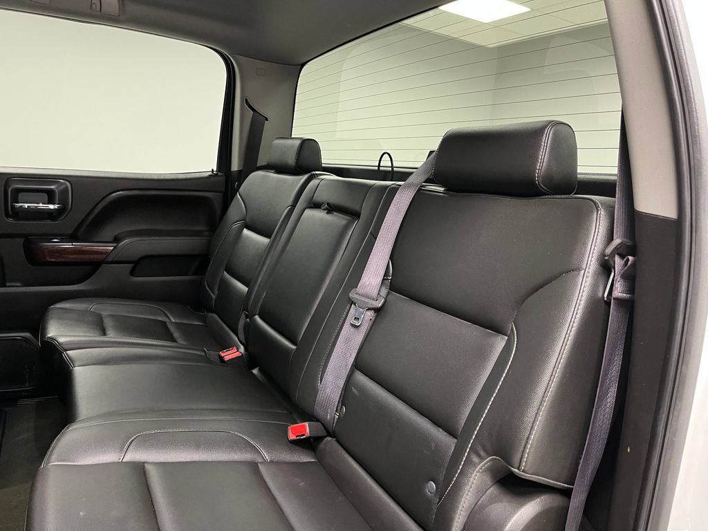 Used 2017 GMC Sierra 2500 SLE w/ HD SLE Preferred Plus Package AWD/4WD image 47