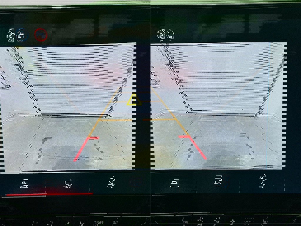 New 2026 GMC Canyon Elevation w/ Convenience Package image 14