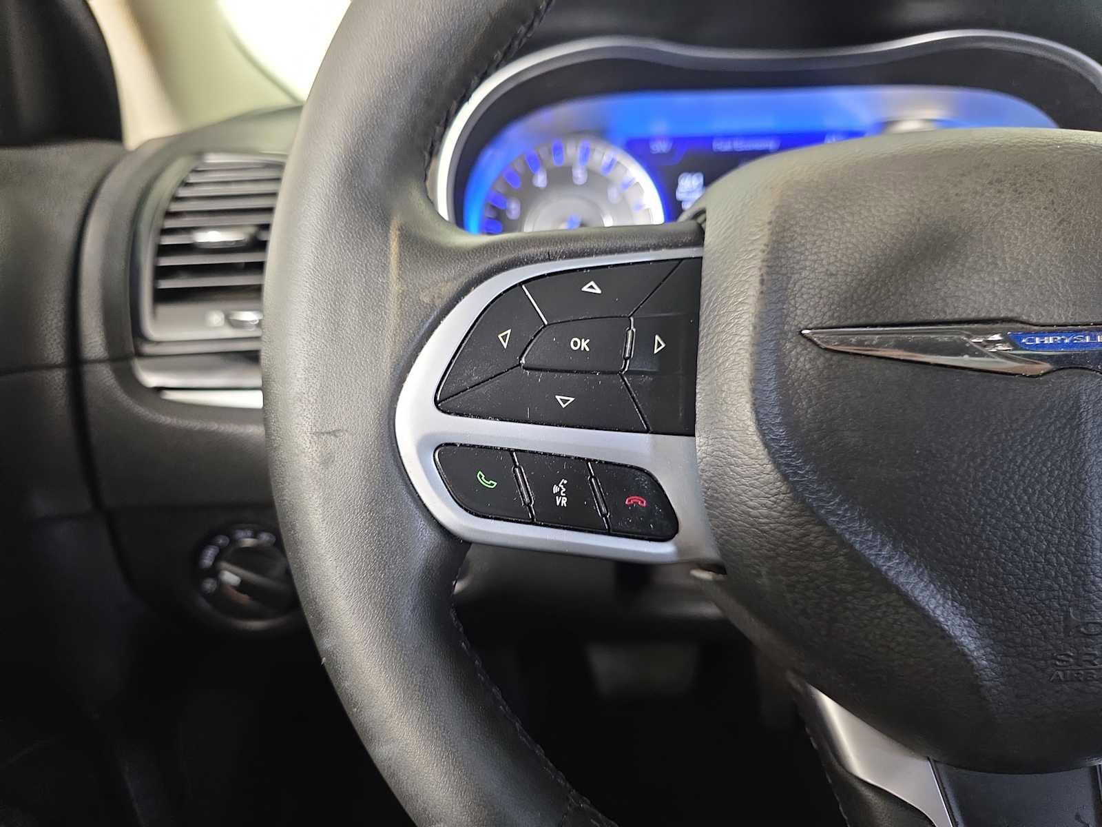 Used 2023 Chrysler 300 Touring image 19