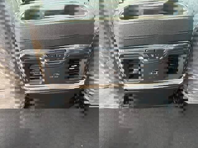 New 2026 GMC Sierra 2500 SLT w/ SLT Premium Package image 13