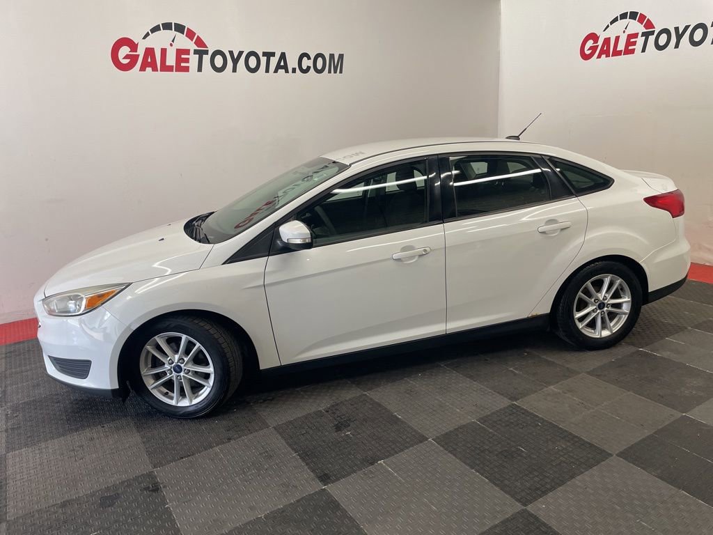Used 2016 Ford Focus SE image 9