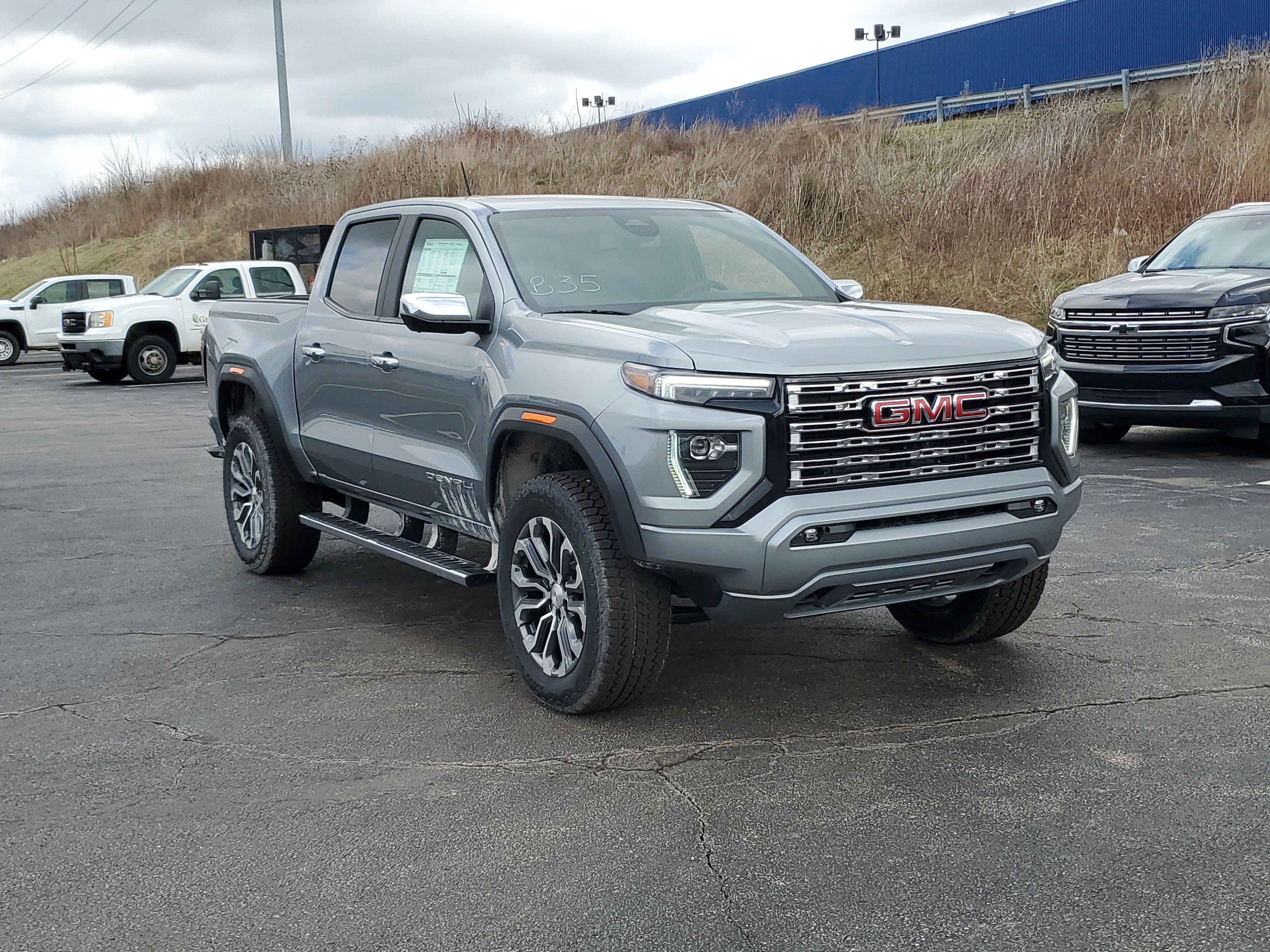 New 2026 GMC Canyon Denali image 1