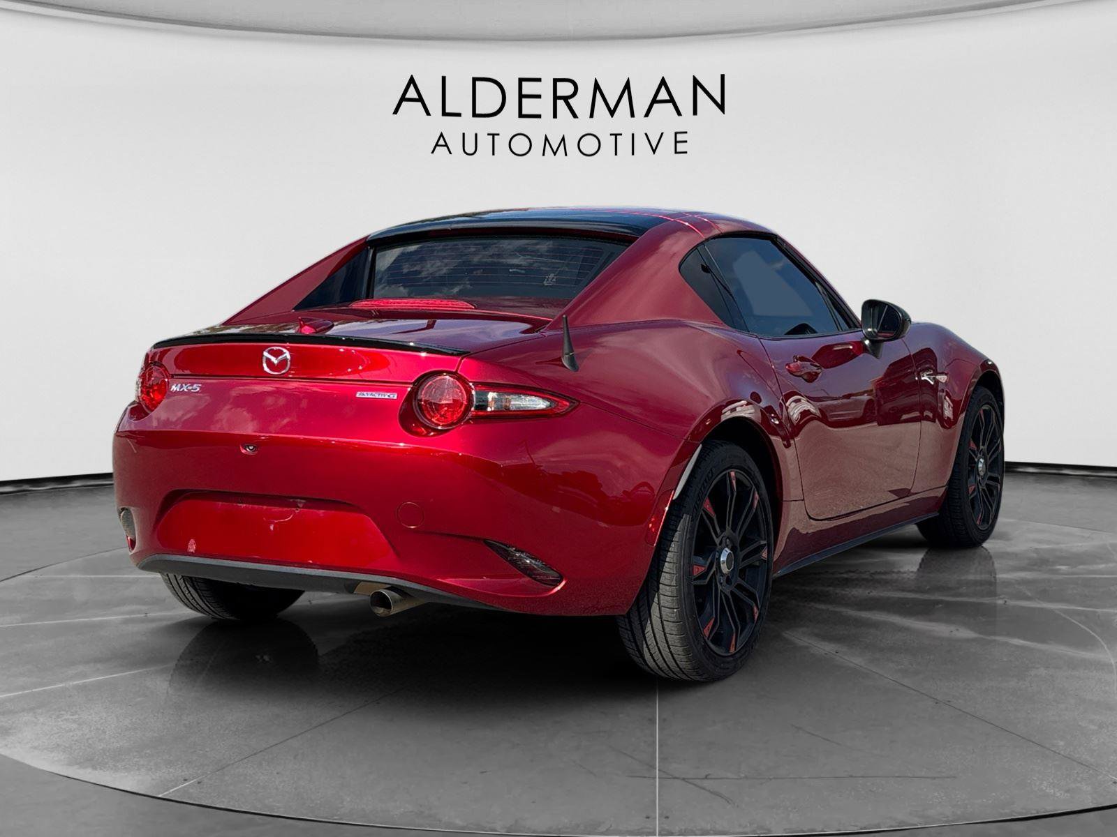 Used 2020 MAZDA MX-5 Miata RF Club RWD image 5