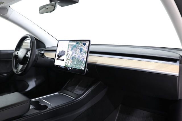 Used 2021 Tesla Model Y Long Range image 15