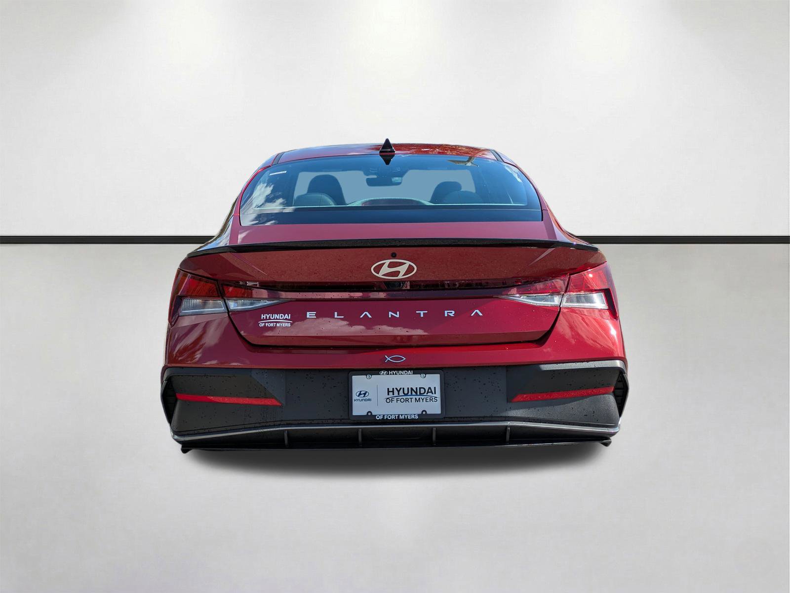 Used 2025 Hyundai Elantra Sport FWD image 6
